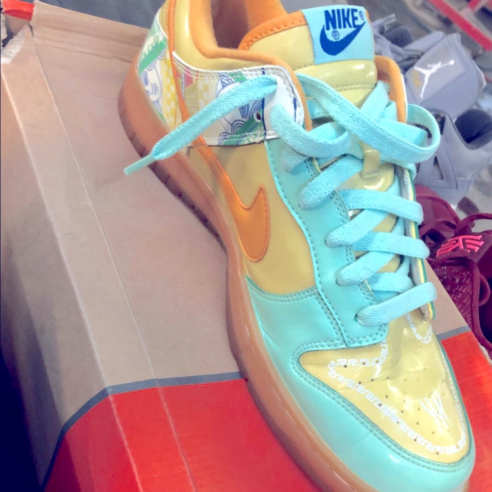 Women’s Nike dunk low Serena Williams